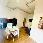 Jolie Maison Individuelle 50 M2 ,Design Et Climatisee, Tout Confort, Wifi, Terasse Privee , 5 Min Plage Et Autoroute, Stationnement Gratuit