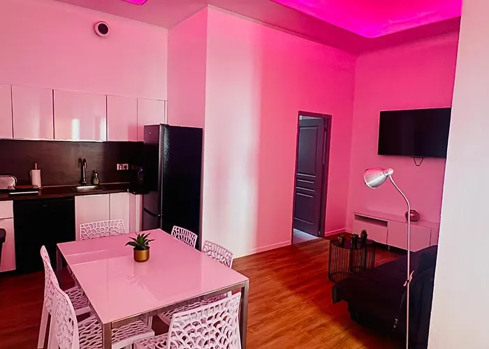 Jolie Maison Individuelle 50 M2 ,Design Et Climatisee, Tout Confort, Wifi, Terasse Privee , 5 Min Plage Et Autoroute, Stationnement Gratuit